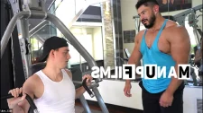 Brazzers Porno / Cruvy karlie simon büyük yarrağa kendini sert siktiriyor