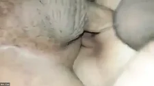 Türk Türkçe Porno / Türk karısını satan pezevenk kocanın otel macerası, türk gavat adam karısını pazarlıyor ev sahibine