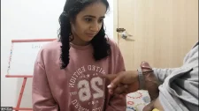 Teen Genç Porno / Emlakçı çok ısrar edince sikiş kaçınızmaz oldu