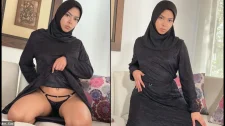 Porno Yıldızları / Seksi hatunun sıcak sahneleri