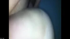 Türk Türkçe Porno / Kız kardeşini yakın arkadaşına siktiriyor pezevenk kardeşi