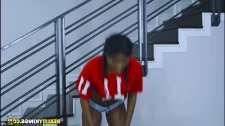 Hard Sert Porno / Kanepede ders çalışan gençler içi bir anda sevişmeye döndürdü