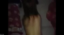Türk Türkçe Porno / Türbanlı olgun kadını bahçede sıkıştırıyor