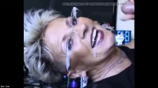Amatör Porno / Latin kızlar eve gelince kolay çıkamaz sophia leone
