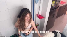 Hd HQ Porno / Lezbiyen kadınlar, sevüşebilmek için karavan kiralamış emişiyorlar
