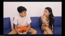 Rus Porno / Banyoda nişanlısının bakireliğini bozuyor