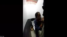 Amatör Porno / Kamboçya çingenesi 5 dolara sakso çekiyor