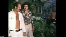 Türk Türkçe Porno / Adam bodrumda sokağa çıkma yasağın da turist kızı sikiyor