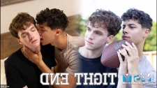 Hd HQ Porno / Yatakta zenci deve yarrağının tadına bakıyor