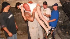 Blowjob Saxo Porno / Arabası bozulan ihtiyar kadını sikerek teselli ettiler