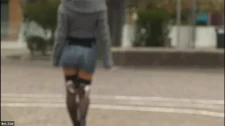 Amatör Porno / Göğüslerine dövme yaptırmak için para istedi ve sikildi