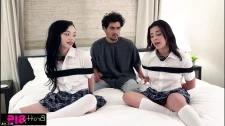 Grup Porno / Liseli kızlar fetiş sexi enlerde yaşayıp orgazm oldular