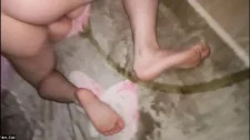 Türk Türkçe Porno / Yengesinin götüne sikiyle hacamat yapan kayınbiraderi
