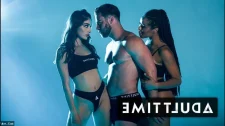 Grup Porno / 3 çılgın pornocu açık alanda kusursuz fantezi yaşadılar