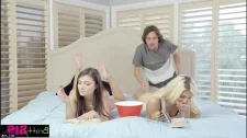 Blowjob Saxo Porno / Cepsex bağımlık yapmış sikişirken bile fark etmiyor kızlar