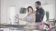 Porno Yıldızları / İnce kilotlu kız, valentina nappi erotik video