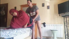 Türk Türkçe Porno / Sexe bağımlı türbanlıyı ayakta becerdi