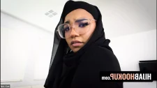 Türk Türkçe Porno / Üniversiteli kapalı arap kızı hobi olarak sex yapıyor