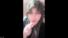 Türk Türkçe Porno / Banyo öncesi kudurtan sexi konuşma türbanlı köylü merve