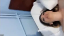 Amatör Porno / Jasmine vega soyunma odasında casusunu sikiyor